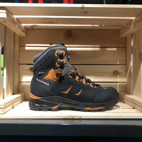 Lowa Camino GTX