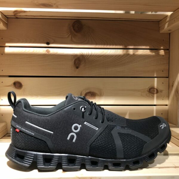 ON Cloud waterproof W